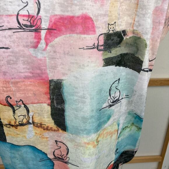 VTG Cat print watercolor Vneck top w/ delicate bling flutter sleeves 🐱 - Picture 5 of 15